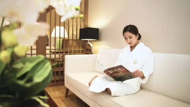 皮膚管理中心強(qiáng)烈推薦的美白秘方